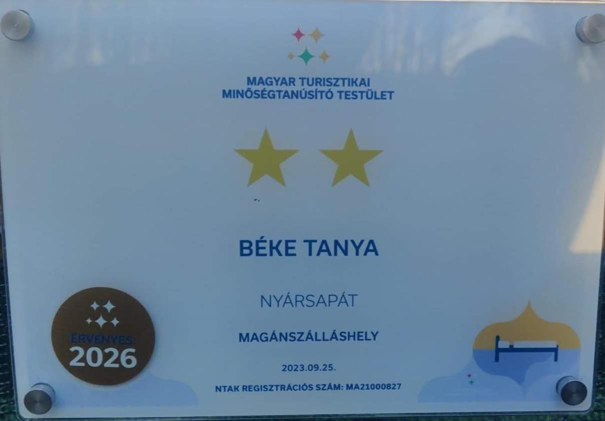 Beke Tanya Villa Nyarsapat Bagian luar foto